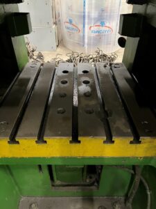 Abgratpresse KarpatPressMash KB2534B - 250 ton (ID:76097) - Dabrox.com