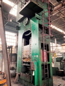 Abgratpresse Zdas LU 1000/1250 - 1000 ton (ID:75418) - Dabrox.com