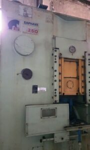 Kaltextrusion Presse Barnaul KB0034B - 250 ton (ID:75433) - Dabrox.com