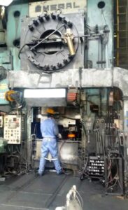 Schmiedepresse Smeral LMZ 2500 - 2500 ton (ID:S83766) - Dabrox.com
