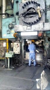 Schmiedepresse Smeral LMZ 2500 - 2500 ton (ID:S83766) - Dabrox.com