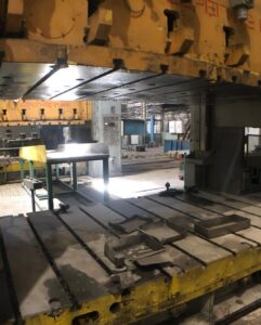 Blechumformung Presse TMP Voronezh KA3540 - 1000 ton (ID:75399) - Dabrox.com