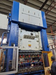 Blechumformung Presse Verson - 1500 ton