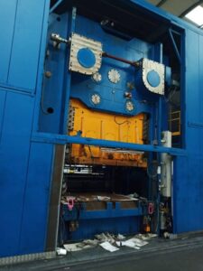 Blechumformung Presse Schuler PMK 2-1500 - 1500 ton (ID:75496) - Dabrox.com