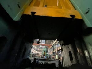 Kniehebelpresse Smeral LLK 2000 S - 2000 ton (ID:75469) - Dabrox.com