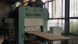 Abgratpresse Smeral LKT 250 - 250 ton (ID:75744) - Dabrox.com