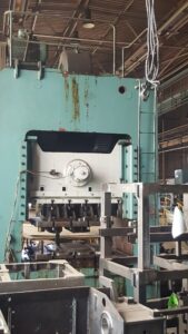 Abgratpresse Smeral LKT 250 - 250 ton (ID:75744) - Dabrox.com
