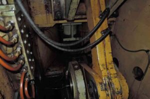 Kaltextrusion Presse Barnaul K8240 - 1000 ton (ID:75745) - Dabrox.com