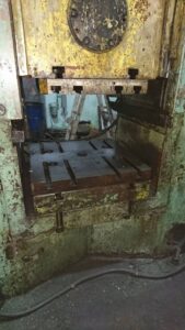 Kniehebelpresse Barnaul KB8340 - 1000 ton (ID:75948) - Dabrox.com