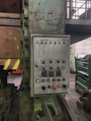 Kniehebelpresse TMP Voronezh K504.003.844 - 2500 ton (Foto 1)