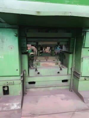 Kniehebelpresse TMP Voronezh K504.003.844 - 2500 ton (Foto 9)