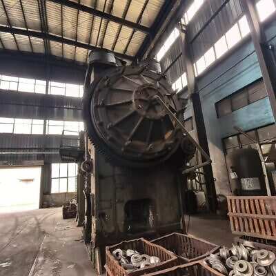 Warmschmiedepresse TMP Voronezh K8544 - 2500 ton (Foto 9)