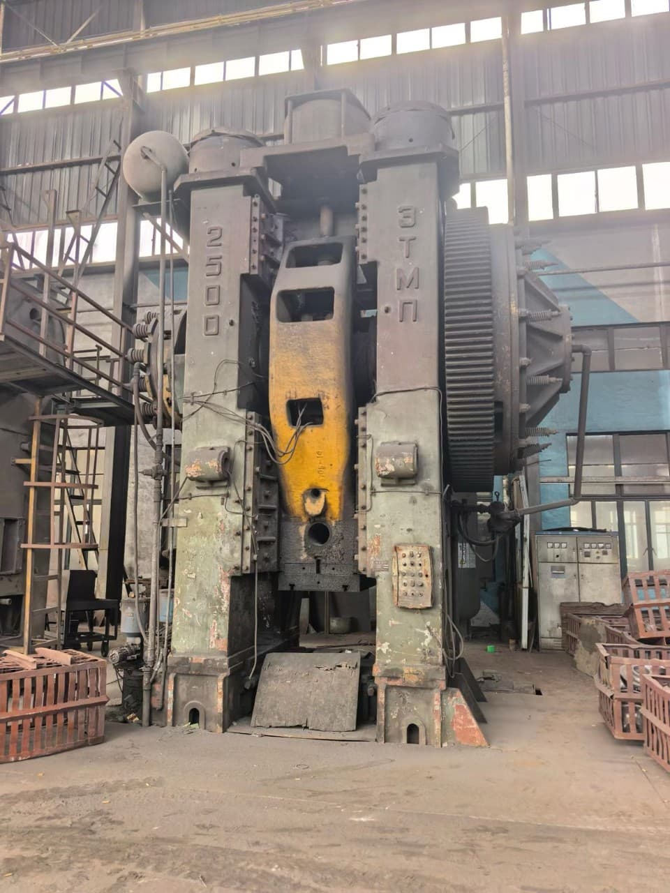 Warmschmiedepresse TMP Voronezh K8544 - 2500 ton
