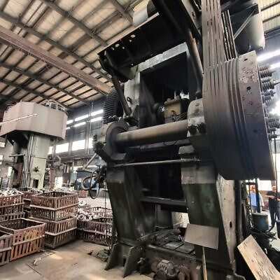 Warmschmiedepresse TMP Voronezh K8544 - 2500 ton (Foto 7)
