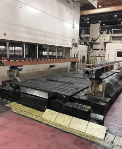 Blechumformung Presse Komatsu E4T1800 - 1800 ton (ID:75740) - Dabrox.com