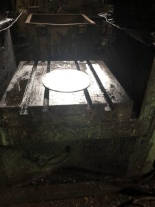 Kniehebelpresse Barnaul KB8340 - 1000 ton (ID:75477) - Dabrox.com