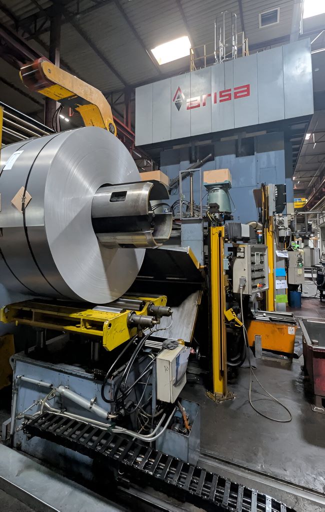 Blechumformung Presse Arisa TP1600-4500-2300 - 1600 ton (ID:76346) - Dabrox.com