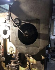 Kniehebelpresse Kuzlitmash KB8334 - 250 ton (ID:75952) - Dabrox.com