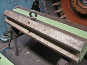 Abgratpresse Wilkins & Mitchell T48-S4-12 - 1000 ton (ID:S85456) - Dabrox.com