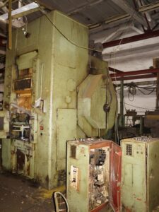 Kniehebelpresse Barnaul K8340 - 1000 ton (ID:75761) - Dabrox.com