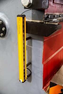 Kniehebelpresse Barnaul KB8336 - 400 ton (Foto 11)