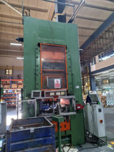Kniehebelpresse Barnaul - 1600 ton