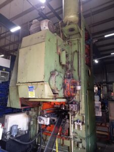 Kniehebelpresse Barnaul K8342 - 1600 ton (ID:75949) - Dabrox.com