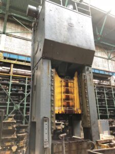 Abgratpresse Erfurt - 1250 ton