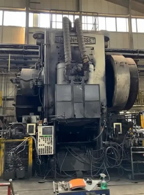 Warmschmiedepresse Nittan Massey MHFP-2800 - 2800 ton (Foto 1)
