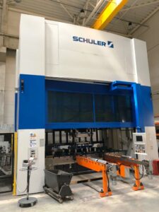 Blechumformung Presse Schuler - 630 ton