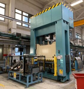 Blechumformung Presse Onapres - 150 ton