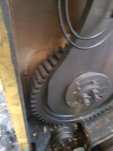 Kniehebelpresse Komatsu MKR 300 - 300 ton (ID:75770) - Dabrox.com