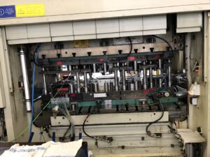 Blechumformung Presse Schuler GMO 2-315-2000-160 - 315 ton (ID:76354) - Dabrox.com