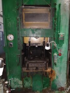 Kniehebelpresse Barnaul K18020 - 800 ton (ID:75764) - Dabrox.com