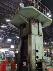 Abgratpresse TMP Voronezh KA9536 - 400 ton (ID:76077) - Dabrox.com