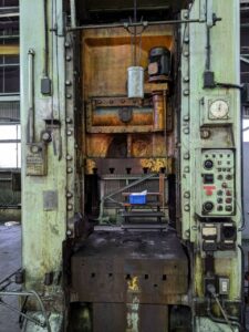 Abgratpresse TMP Voronezh KA9536 - 400 ton (ID:76077) - Dabrox.com