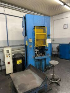 Kniehebelpresse Barnaul - 400 ton