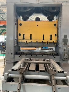 Blechumformung Presse TMP Voronezh - 800 ton