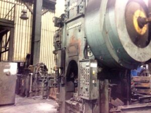 Schmiedepresse Komatsu CAH1000 - 1000 ton (ID:75366) - Dabrox.com