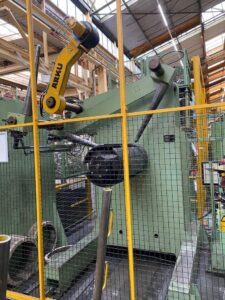 Blechumformung Presse Schuler TS4-2000-10-700 - 2000 ton (ID:76169) - Dabrox.com
