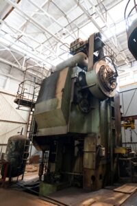 Kniehebelpresse TMP Voronezh K04.127.846 - 4000 ton (ID:S90499) - Dabrox.com