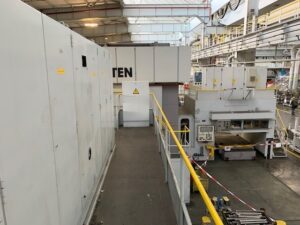 Blechumformung Presse Muller Weingarten VK 600 - 600 ton (ID:75377) - Dabrox.com