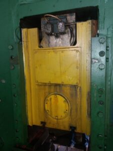 Kniehebelpresse Barnaul KB8336 - 400 ton (ID:75389) - Dabrox.com
