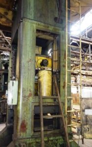 Abgratpresse TMP Voronezh KA9536 - 400 ton (ID:75396) - Dabrox.com