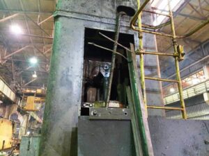 Abgratpresse TMP Voronezh  - 400 ton