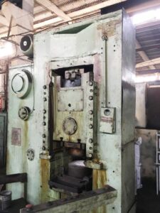Kniehebelpresse Barnaul KB8336 - 400 ton (ID:75389) - Dabrox.com