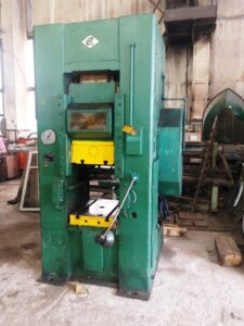 Kniehebelpresse Barnaul K8336 - 400 ton (ID:75387) - Dabrox.com