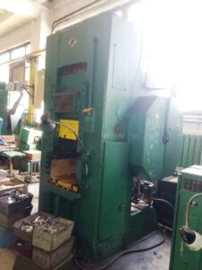 Kniehebelpresse Barnaul K8336 - 400 ton (ID:75387) - Dabrox.com