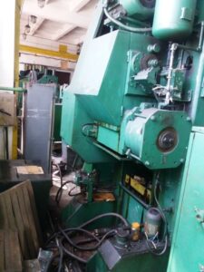 Kniehebelpresse Barnaul K8336 - 400 ton (ID:75387) - Dabrox.com
