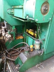Kniehebelpresse Barnaul K8336 - 400 ton (ID:75387) - Dabrox.com
